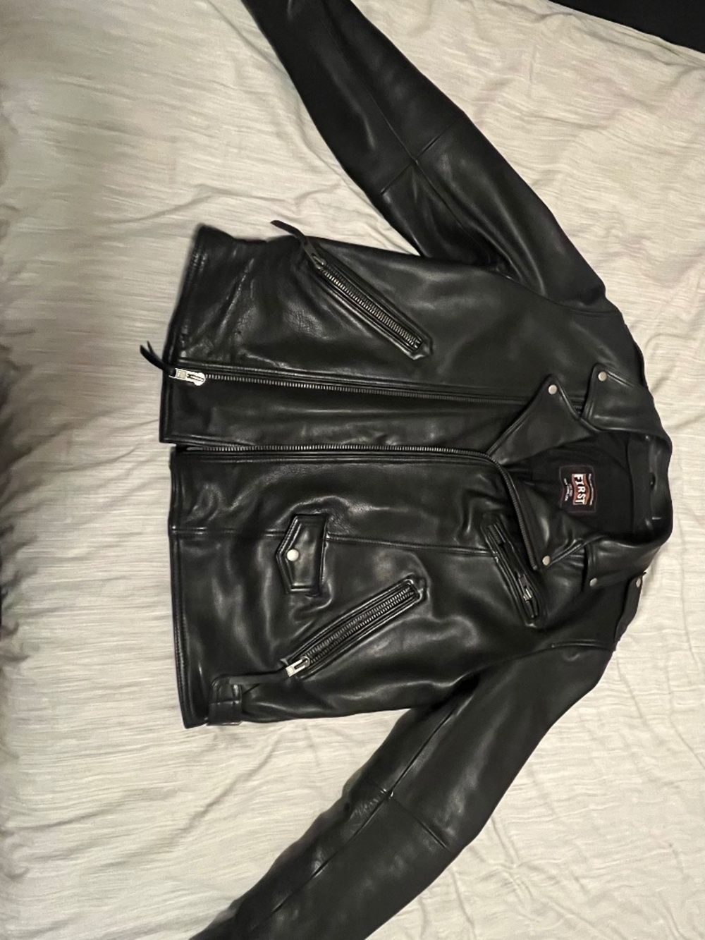 100% Leather motorcycle jacket with removeqble liner